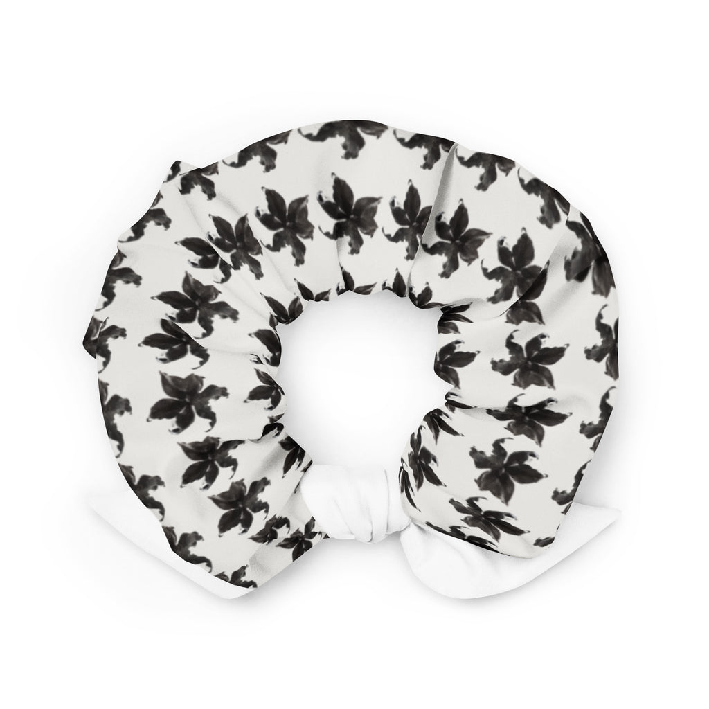 Black Lilly scrunchie 