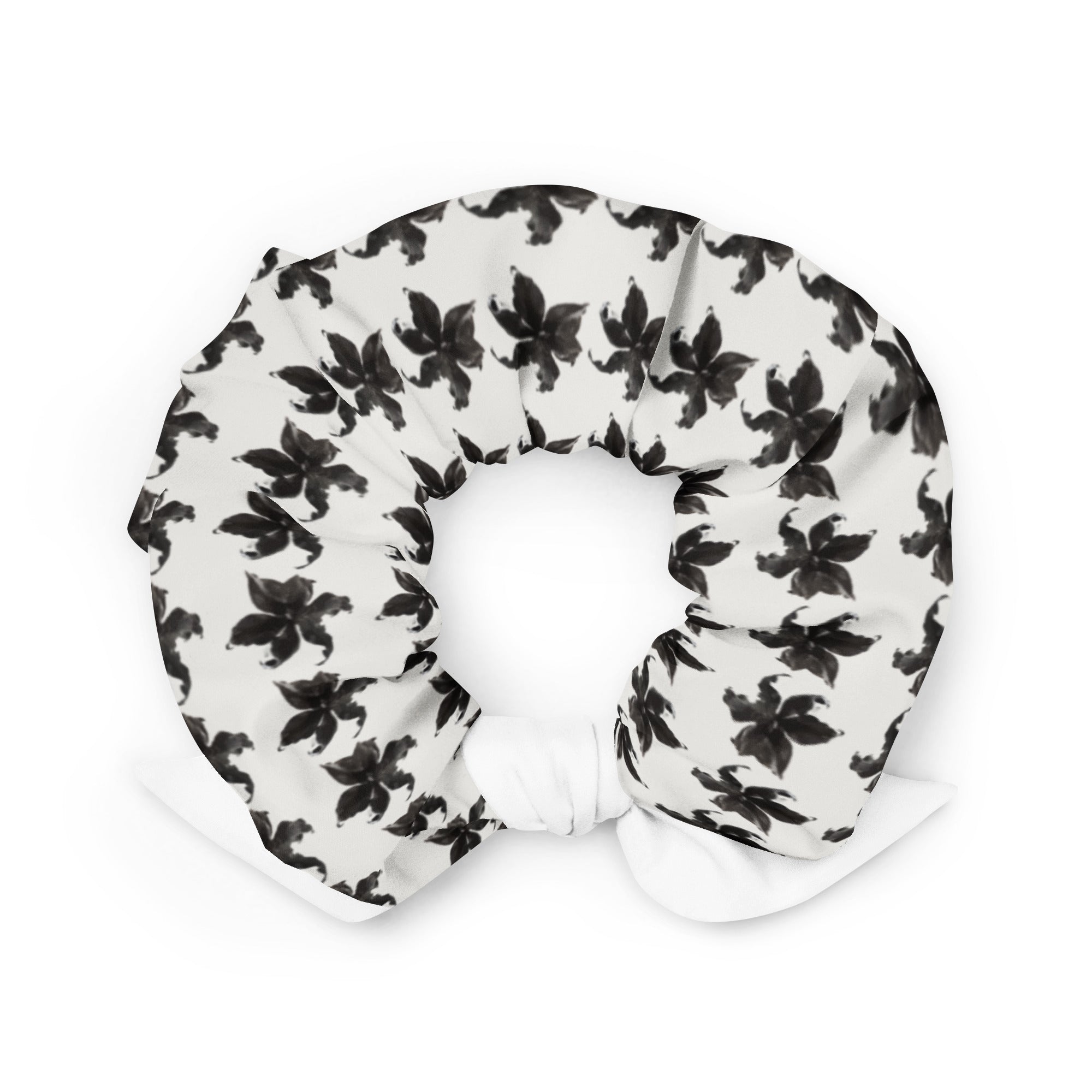 Black Lilly scrunchie 