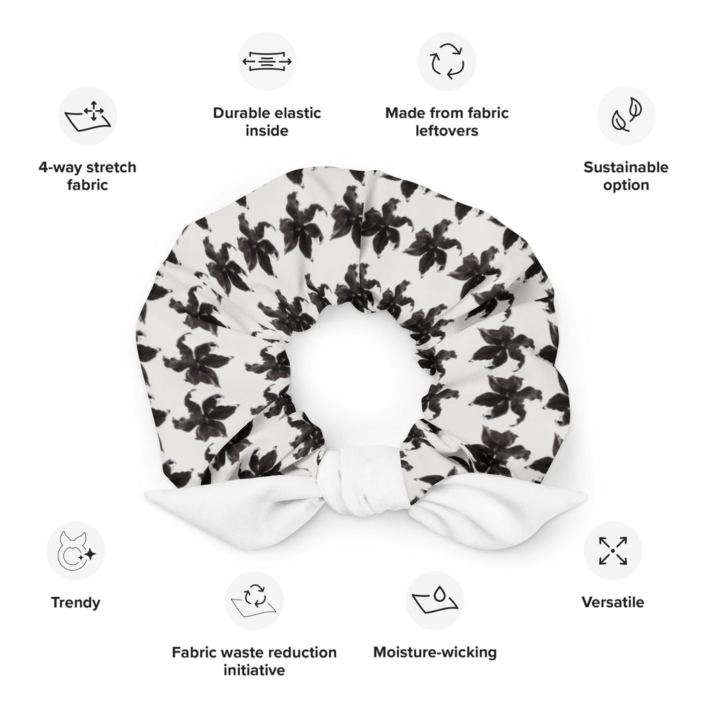 Black Lilly scrunchie 